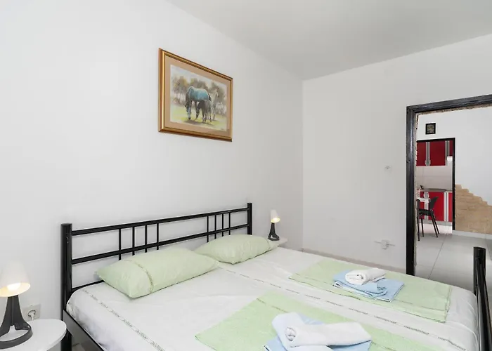 Apartment 1 Bedroom Stunning In Krk