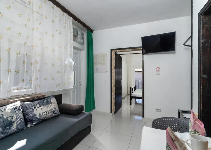 1 Bedroom Stunning In Krk Krk Town
