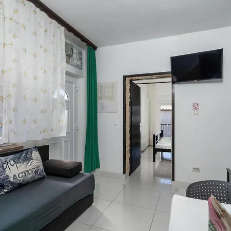 1 Bedroom Cozy In Krk Krk Town