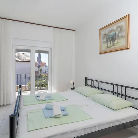 Daire 1 Bedroom Gorgeous In Krk